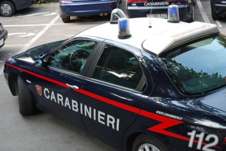 carabinieri-macchina44